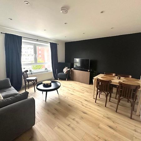 Holyrood Central Apartment Edinburgh Bagian luar foto